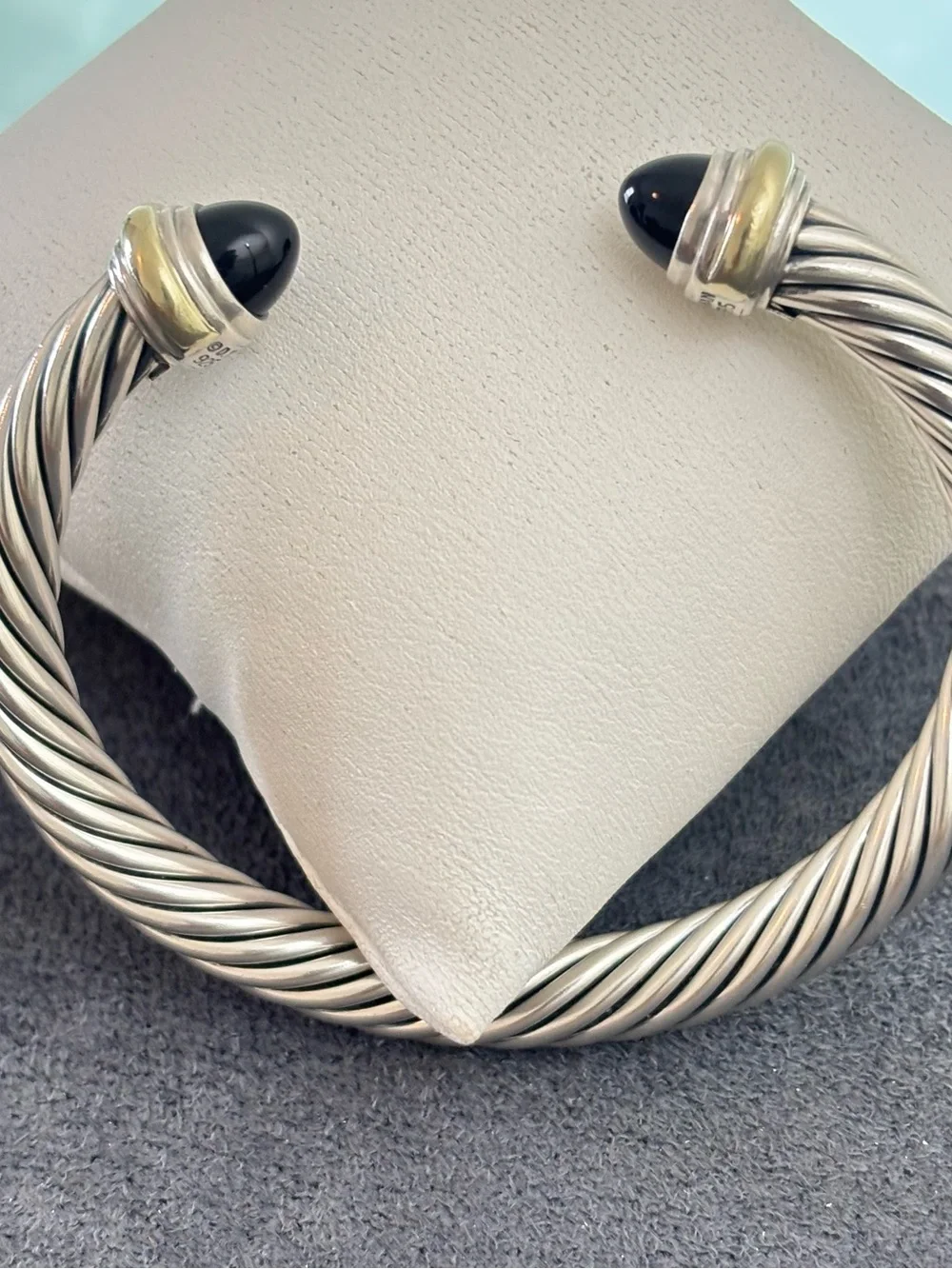 David Yurman 925 & 14k Gold 7mm Cable Cuff with Black Onyx-Medium - Picture 7 of 9